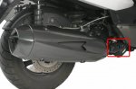 Krytka výfukového potrubí v provedení imitace karbonu pro skútry Kymco Downtown 125/200/300