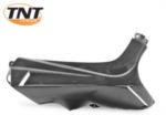 Spodní podběh pravý TNT na skútr Peugeot Speedfight II - karbon lak. - 366887L